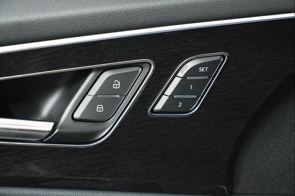 new 2025 Audi Q8 car, priced at $88,595