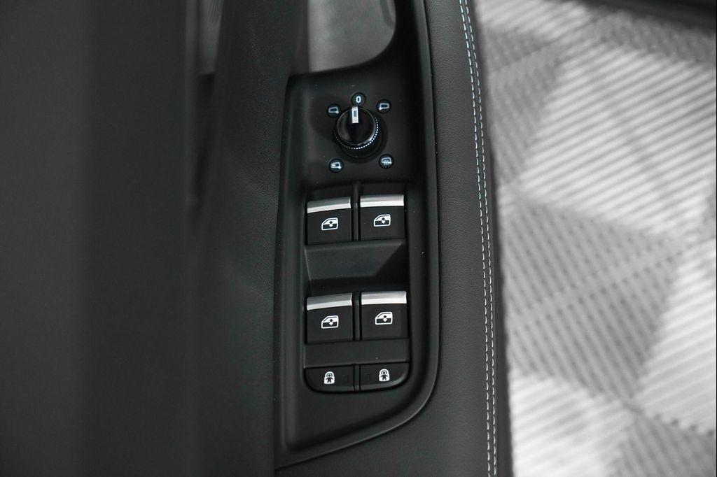 new 2025 Audi Q8 car, priced at $88,595