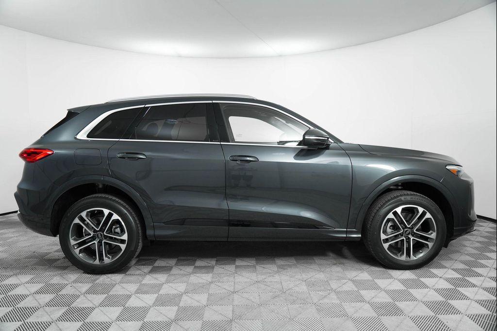 new 2025 Audi Q5 car, priced at $60,175