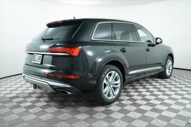 new 2025 Audi Q7 car, priced at $75,925