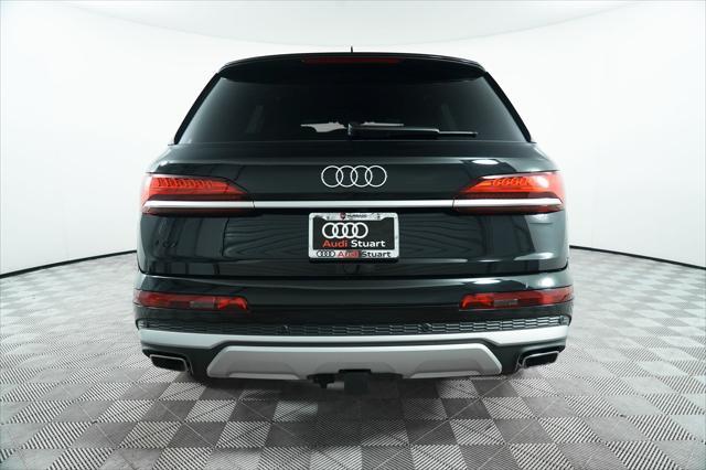 new 2025 Audi Q7 car, priced at $75,925