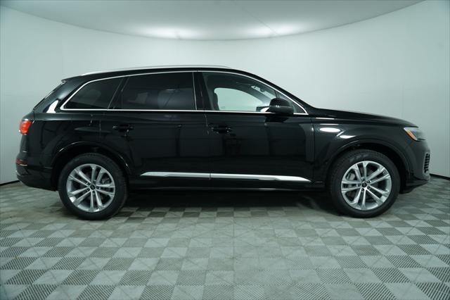 new 2025 Audi Q7 car, priced at $75,925