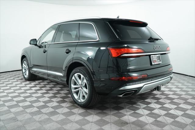 new 2025 Audi Q7 car, priced at $75,925