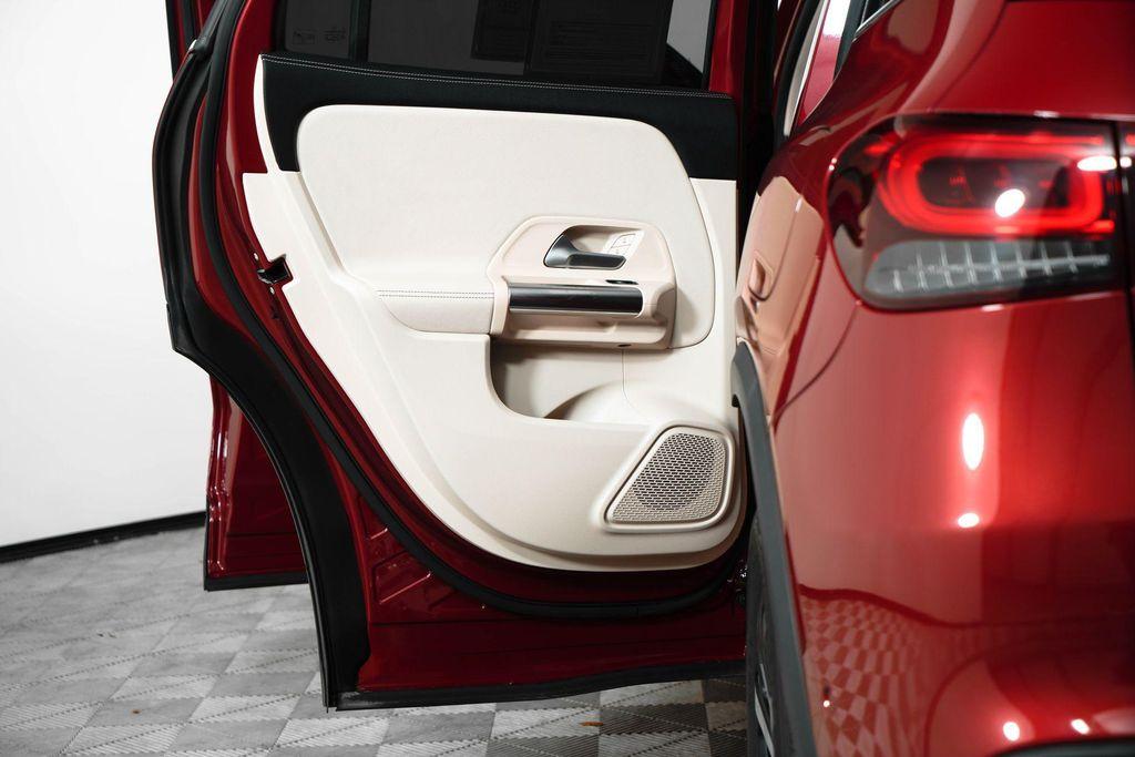 used 2022 Mercedes-Benz GLA 250 car, priced at $27,500