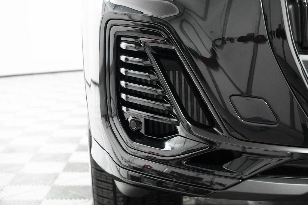new 2025 Audi Q7 car, priced at $77,750