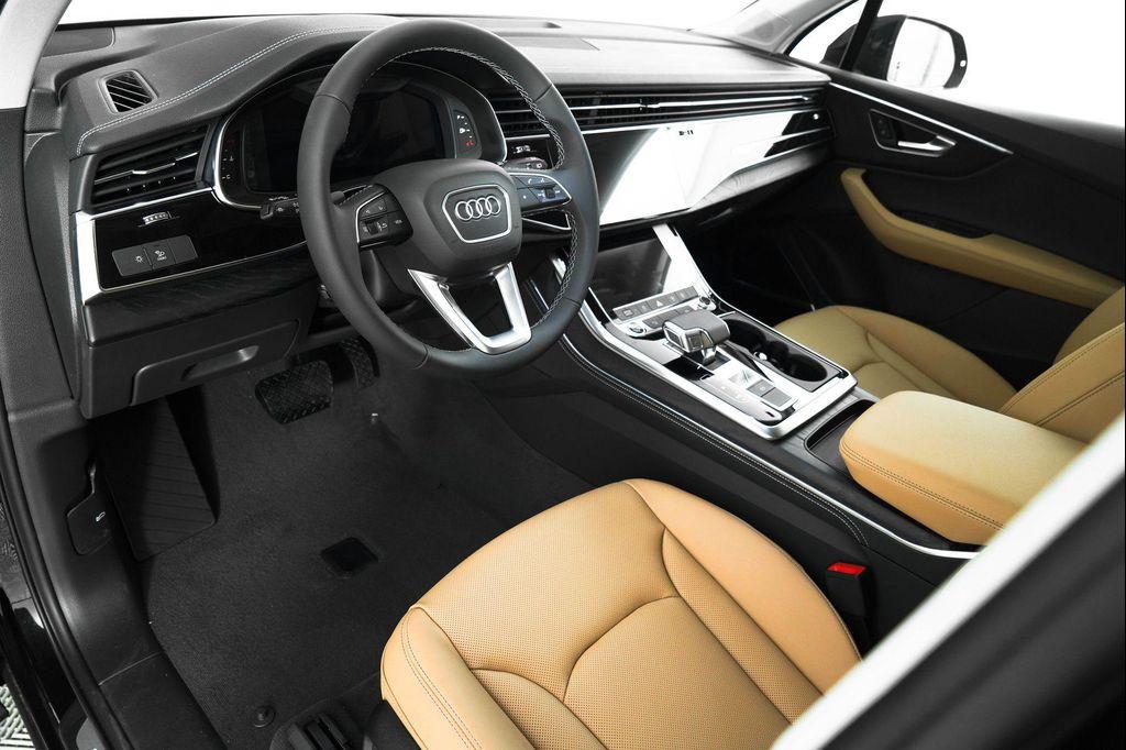 new 2025 Audi Q7 car, priced at $77,750