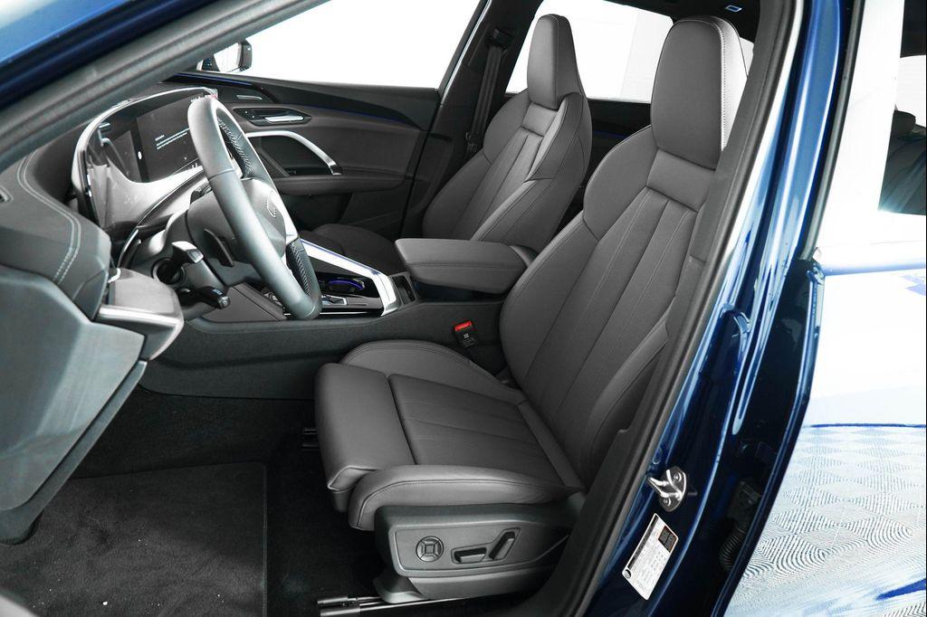 new 2025 Audi Q5 car, priced at $61,950