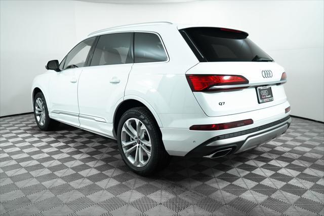 new 2025 Audi Q7 car, priced at $65,600