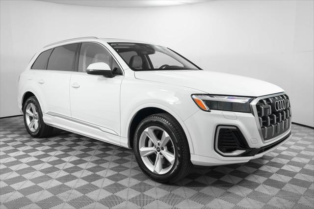 used 2025 Audi Q7 car, priced at $49,500