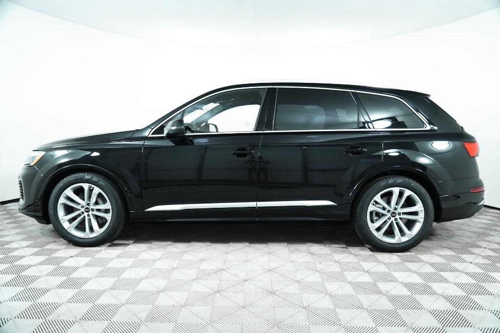 new 2025 Audi Q7 car, priced at $82,535