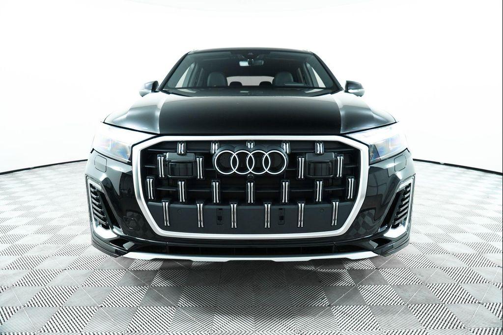 new 2025 Audi Q7 car, priced at $82,535
