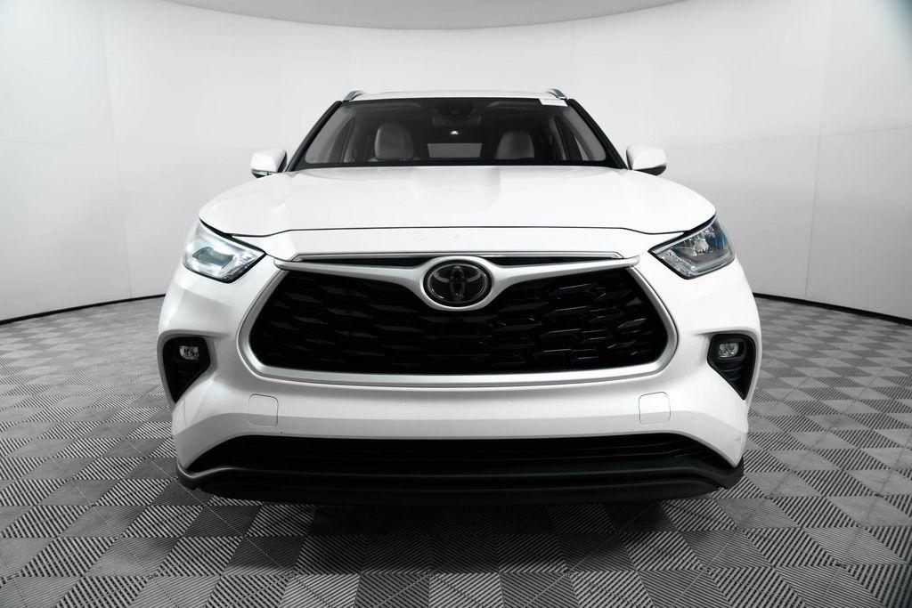 used 2020 Toyota Highlander car, priced at $26,500