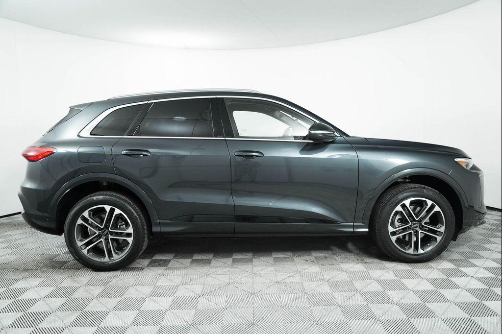 new 2025 Audi Q5 car, priced at $60,175