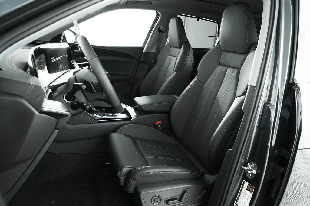 new 2025 Audi Q5 car, priced at $60,175