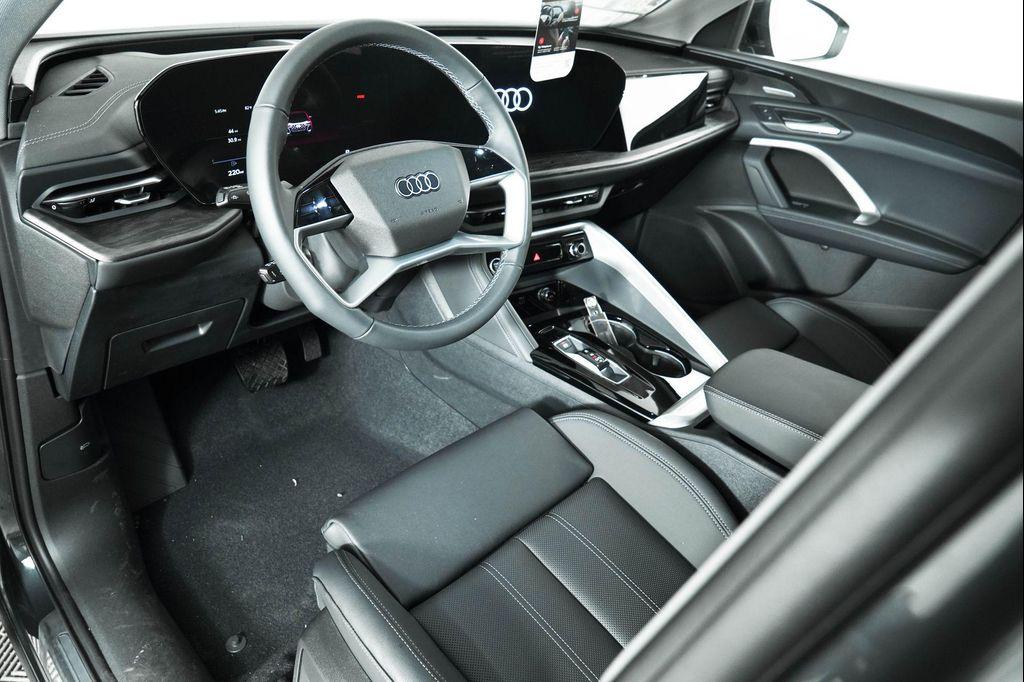 new 2025 Audi Q5 car, priced at $60,175