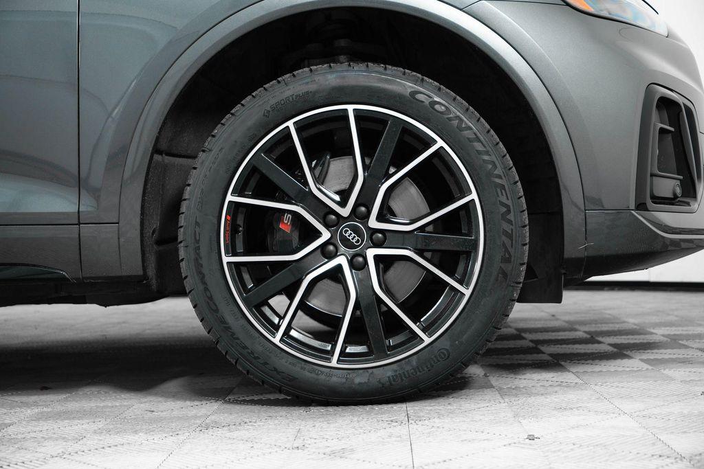 used 2023 Audi SQ5 car, priced at $43,000