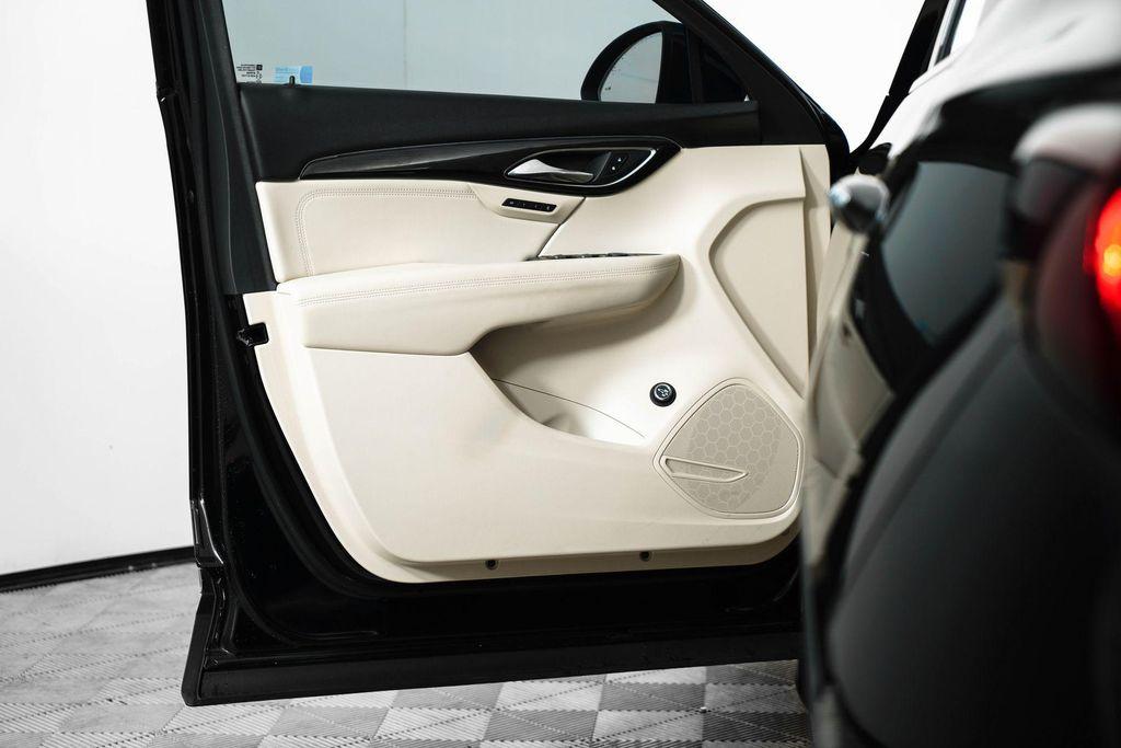 used 2023 Buick Envision car, priced at $27,500