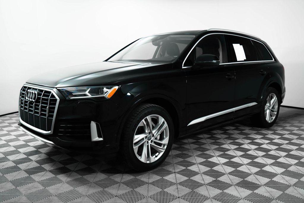 used 2020 Audi Q7 car, priced at $27,500