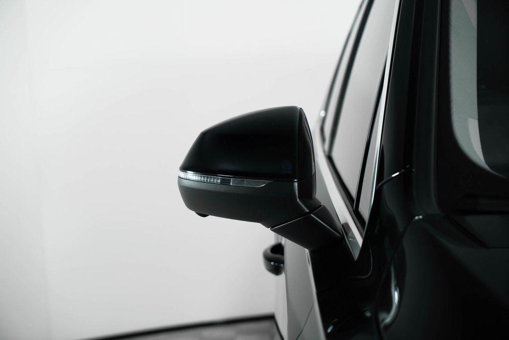 used 2020 Audi Q7 car, priced at $27,500