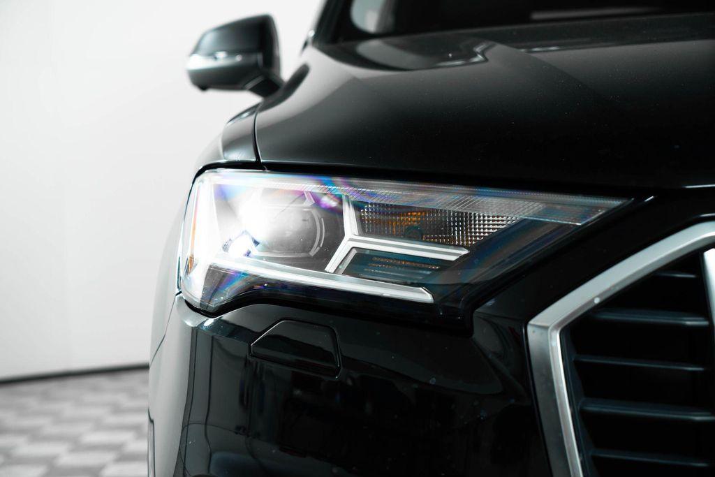 used 2020 Audi Q7 car, priced at $27,500