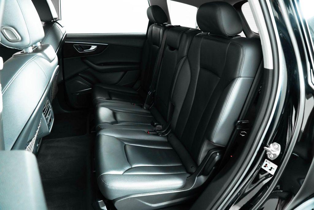 used 2020 Audi Q7 car, priced at $27,500