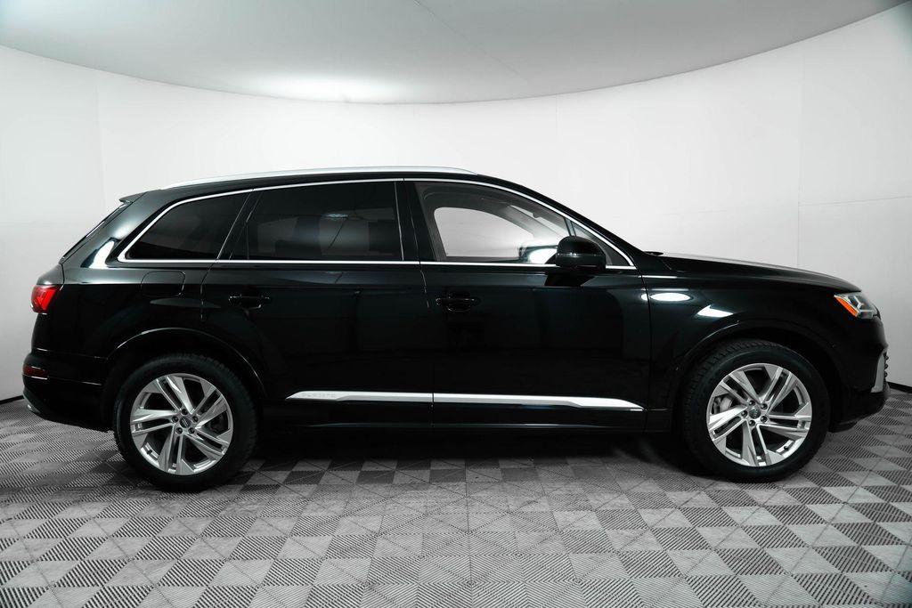 used 2020 Audi Q7 car, priced at $27,500