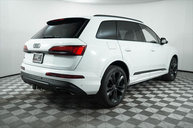 new 2025 Audi Q7 car, priced at $77,605