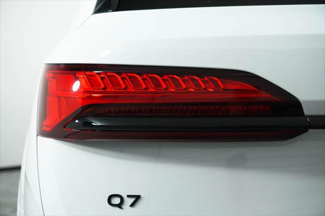 new 2025 Audi Q7 car, priced at $77,605