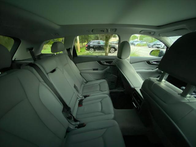 used 2019 Audi Q7 car, priced at $28,500