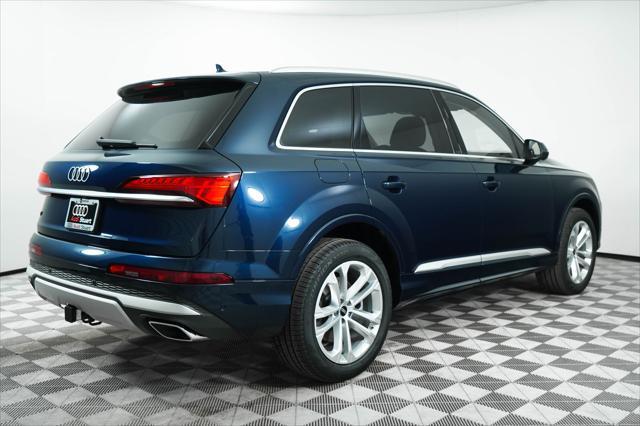 new 2025 Audi Q7 car, priced at $75,650