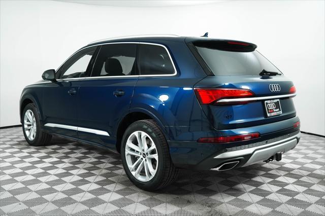 new 2025 Audi Q7 car, priced at $75,650