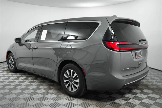 used 2022 Chrysler Pacifica Hybrid car, priced at $19,800