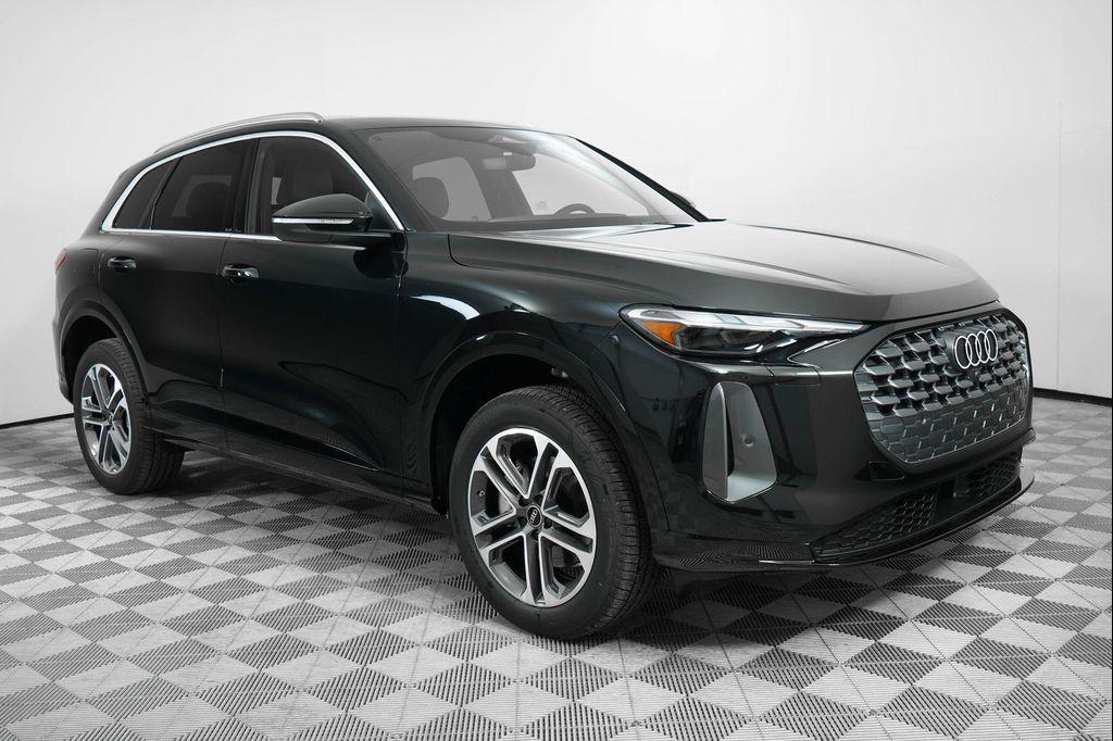 new 2025 Audi Q5 car, priced at $58,100