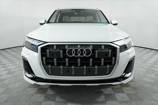 new 2025 Audi Q7 car, priced at $75,650