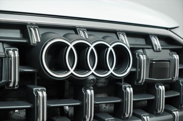 new 2025 Audi Q7 car, priced at $75,650