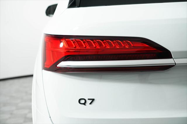 new 2025 Audi Q7 car, priced at $75,650