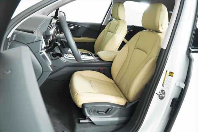 new 2025 Audi Q7 car, priced at $77,750