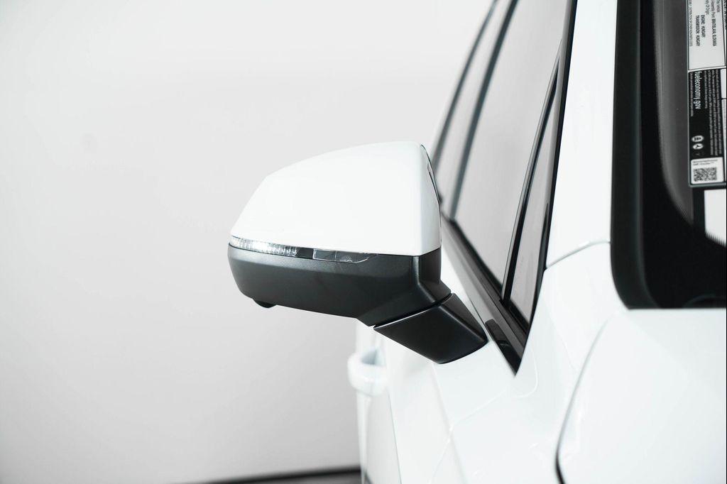 new 2025 Audi Q7 car, priced at $77,750