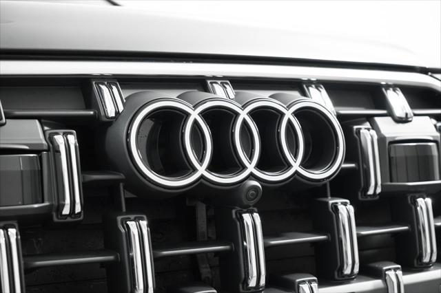 new 2025 Audi Q7 car, priced at $69,600