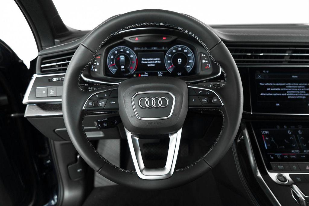 new 2025 Audi Q7 car, priced at $77,750