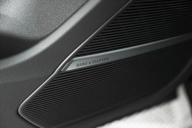 new 2025 Audi Q7 car, priced at $77,750