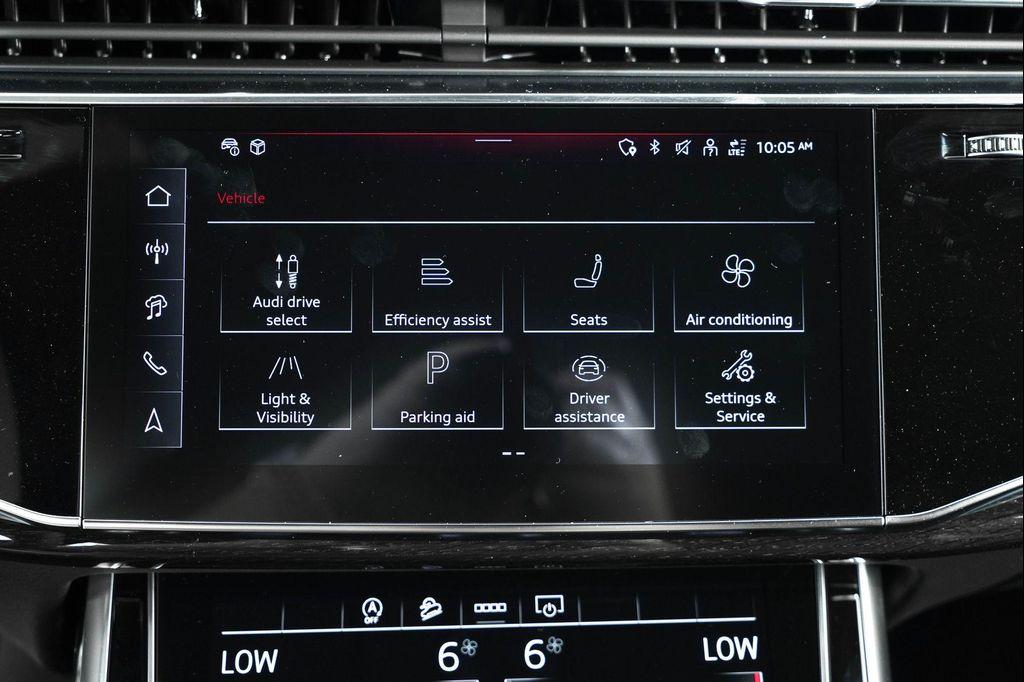 new 2025 Audi Q7 car, priced at $77,750