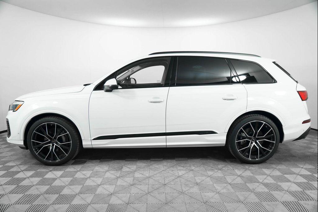 new 2025 Audi Q7 car, priced at $78,200
