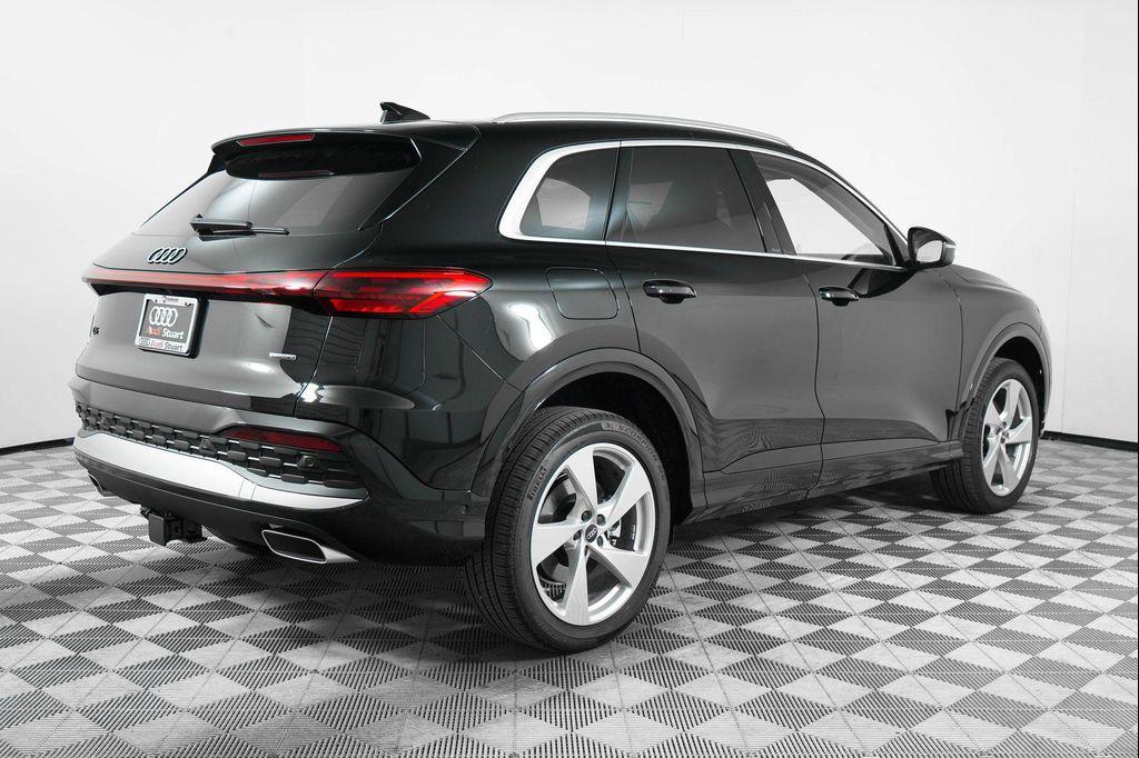 new 2025 Audi Q5 car, priced at $61,950