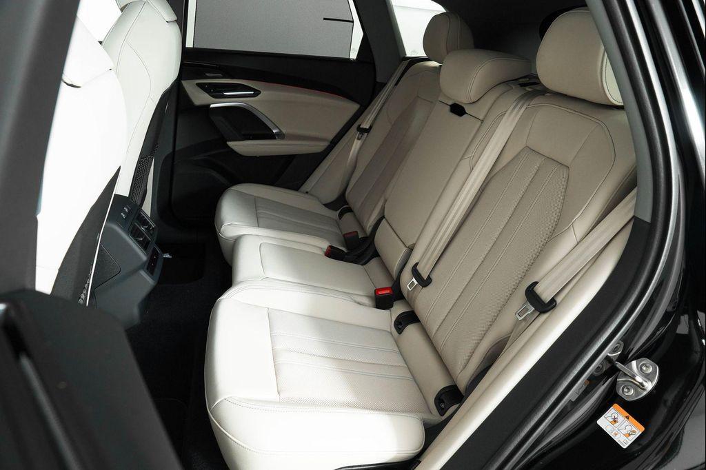 new 2025 Audi Q5 car, priced at $61,950