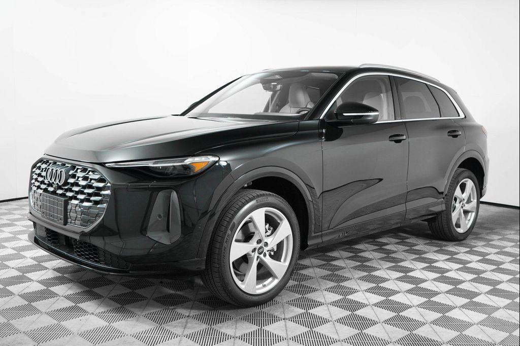 new 2025 Audi Q5 car, priced at $61,950