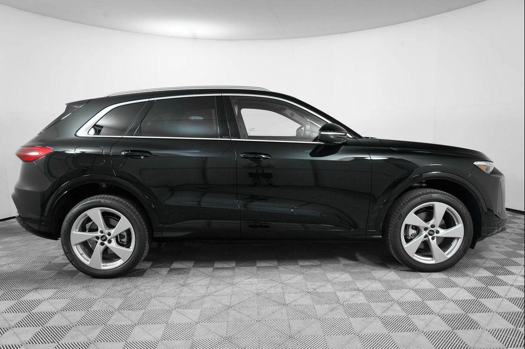 new 2025 Audi Q5 car, priced at $61,950