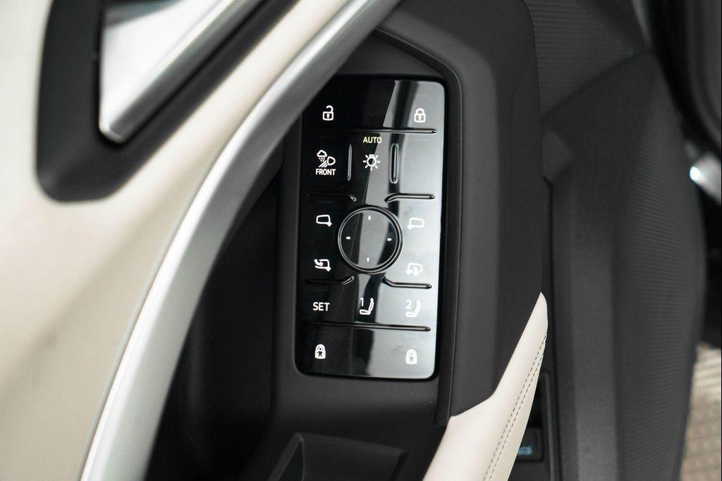 new 2025 Audi Q5 car, priced at $61,950