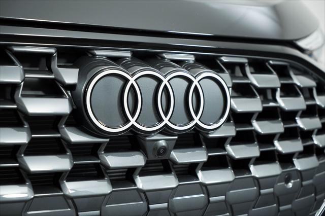 new 2025 Audi Q5 car, priced at $60,975