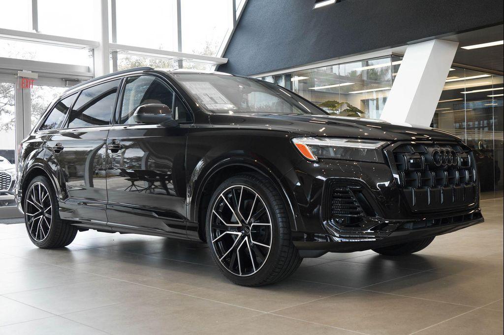 new 2025 Audi Q7 car, priced at $78,200